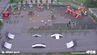 Детская площадка на улице Зорге (Новосибирск)